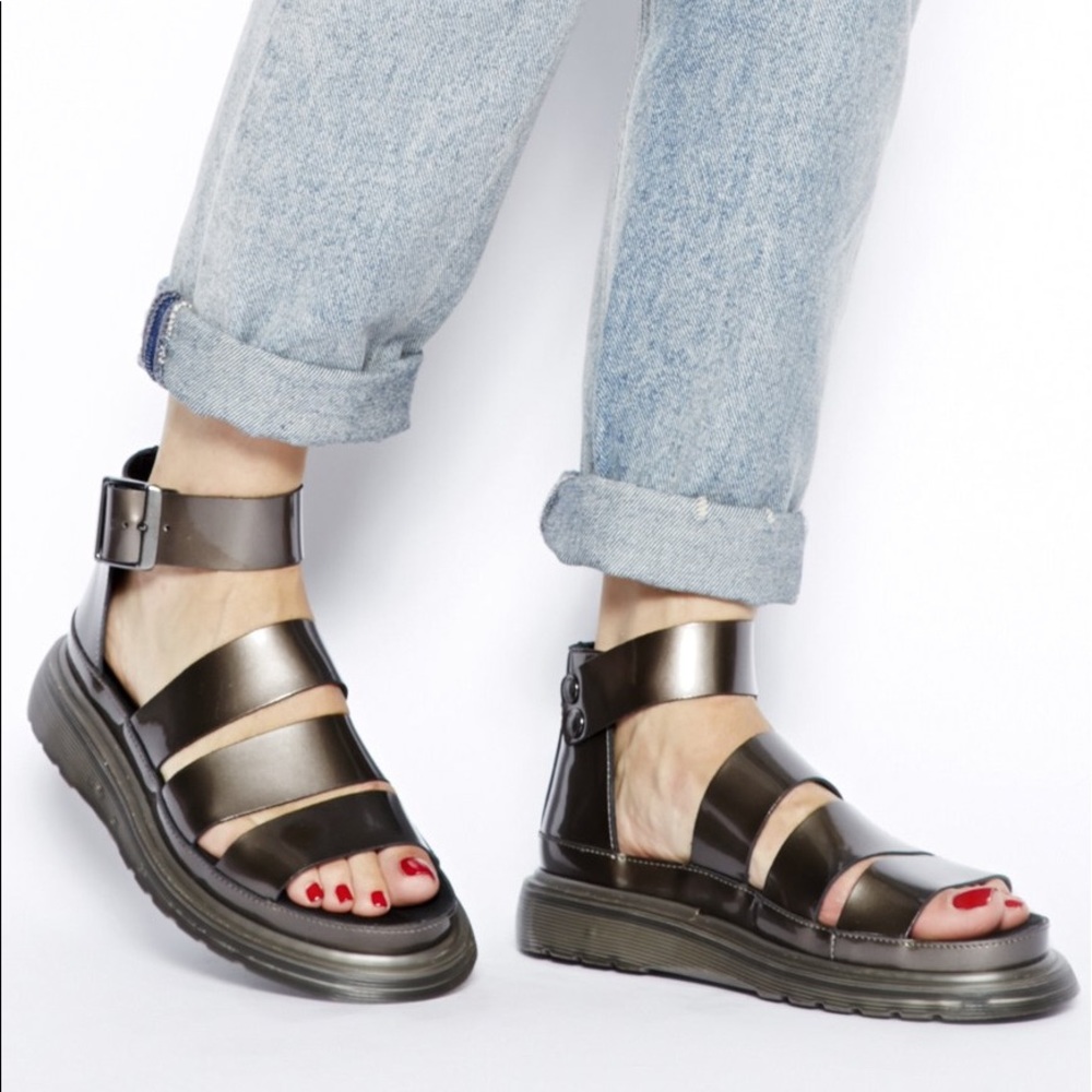 ❌SOLD❌Dr martens metallic platform sandals